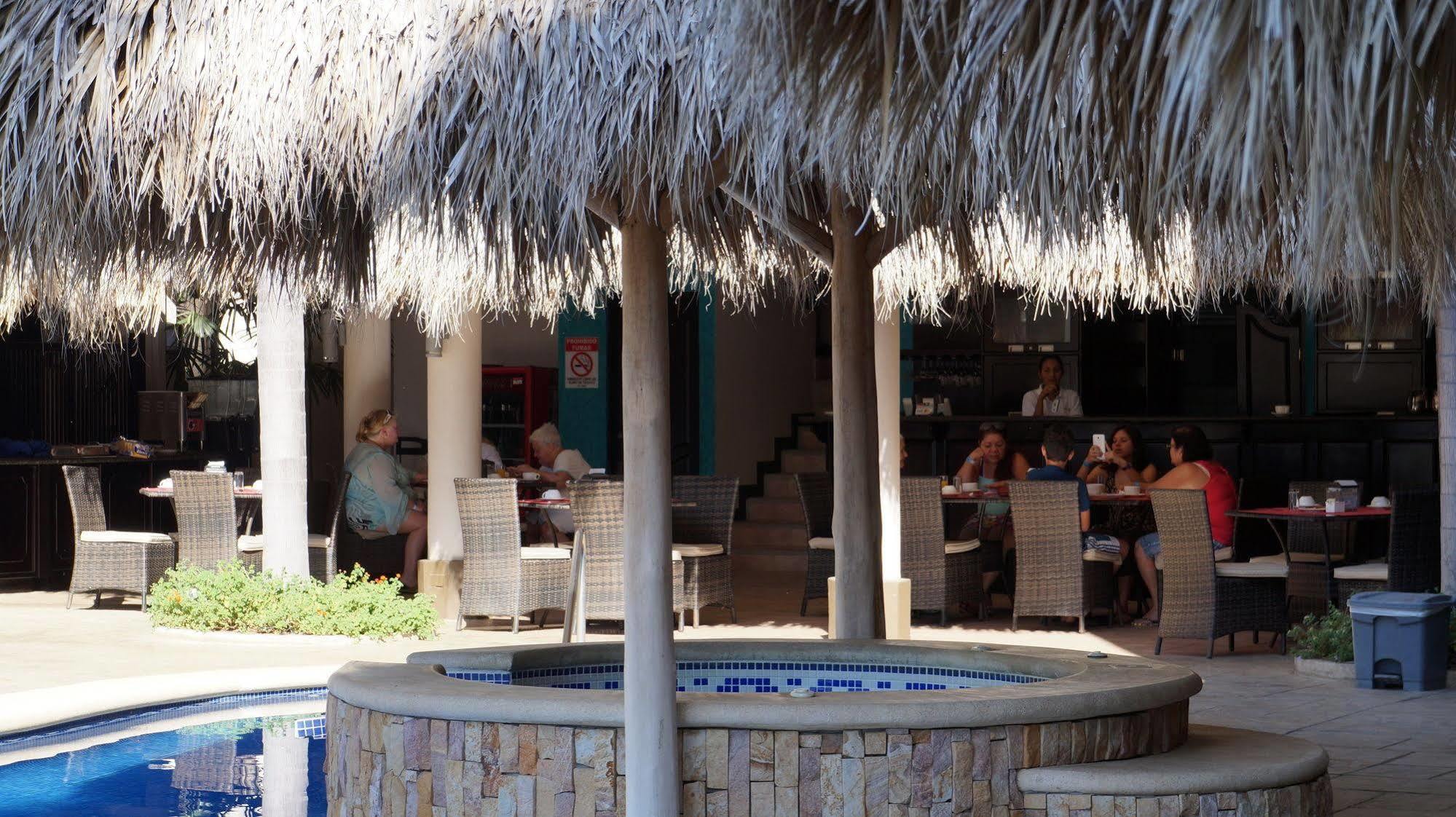 Hotel Colono Beach ココ エクステリア 写真